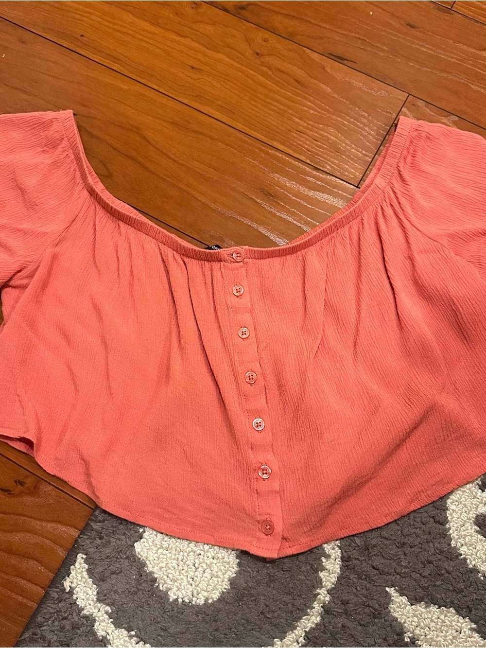 Forever 21 Coral Off-Shoulder Button-Front Crop Top size L